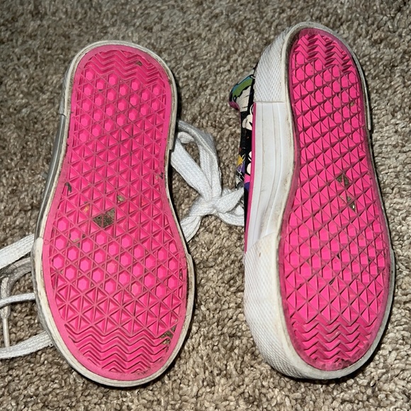 Disney Mickey shoes - Picture 4 of 4